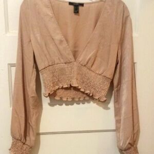Forever 21 Women's Pink Long Sleeve Punge Neck Smocked Crop Top Med
